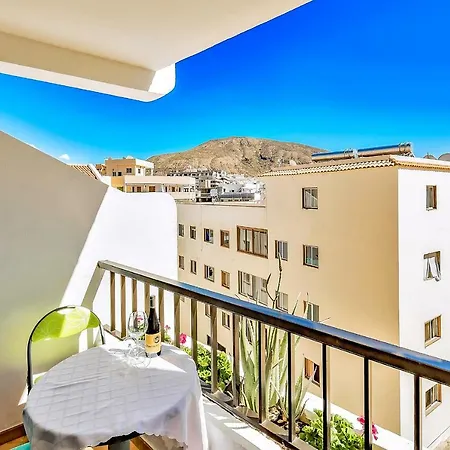 Nirvana In Centre Of Los Cristianos *